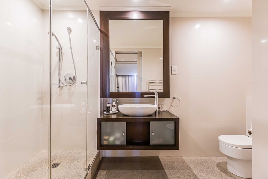 To Let 3 Bedroom Property for Rent in Sea Point Western Cape